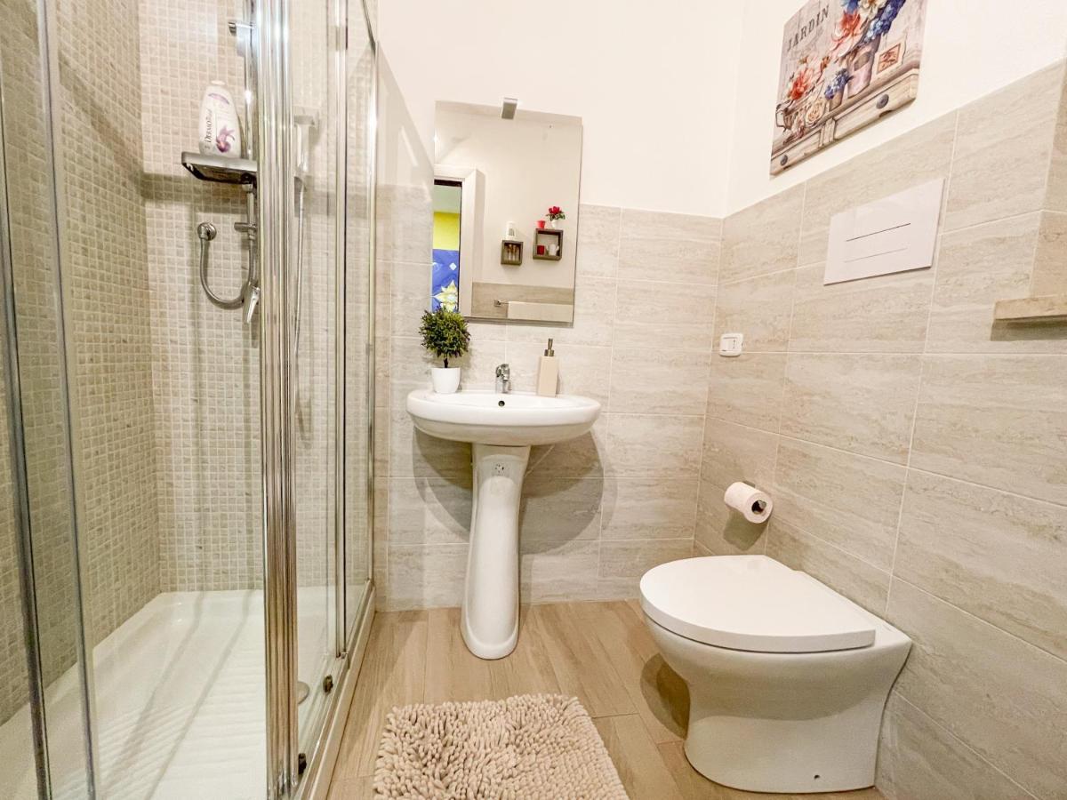 פלרמו Al Politeama Rooms B&B מראה חיצוני תמונה